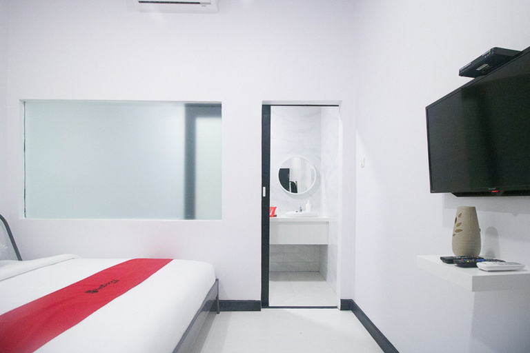 Bedroom 4, RedDoorz Plus @ Manokwari City Center, Manokwari
