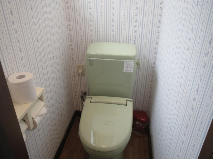 Bathroom 3, Pension Marionette, Hokuto