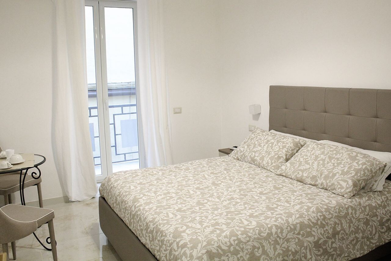 Bedroom 2, B&B Napolimilionaria 2, Napoli