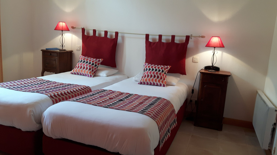 Bedroom 3, Hotel du Donjon, Charente-Maritime