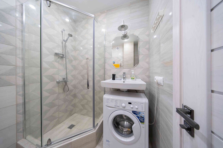 Bathroom 3, More Apartments na Plotinnoy 2 - 2, Sochi gorsovet