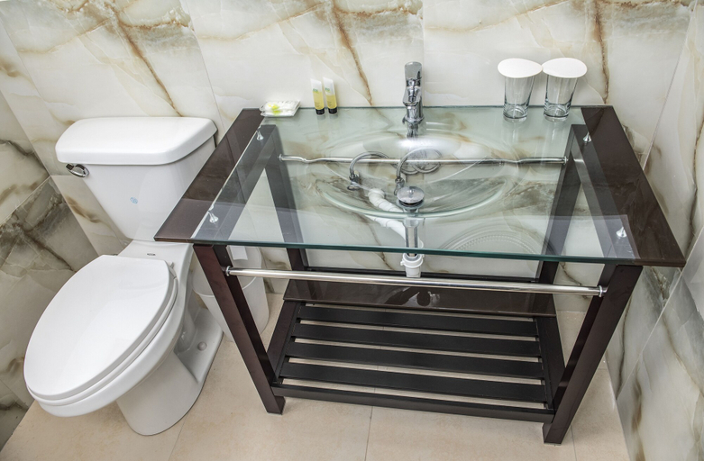 Bathroom, Pulse Suites at Villa Ronai