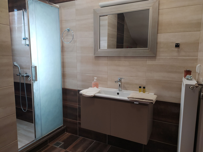 Bathroom 4, Villa Kastania, Crete