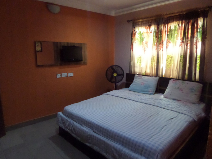 Bedroom 4, Fatty K Hotel and Suites, AdoOdo/Ota