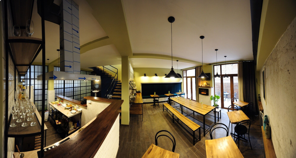 Food & Drinks 5, Hotel 27, Tbilisi