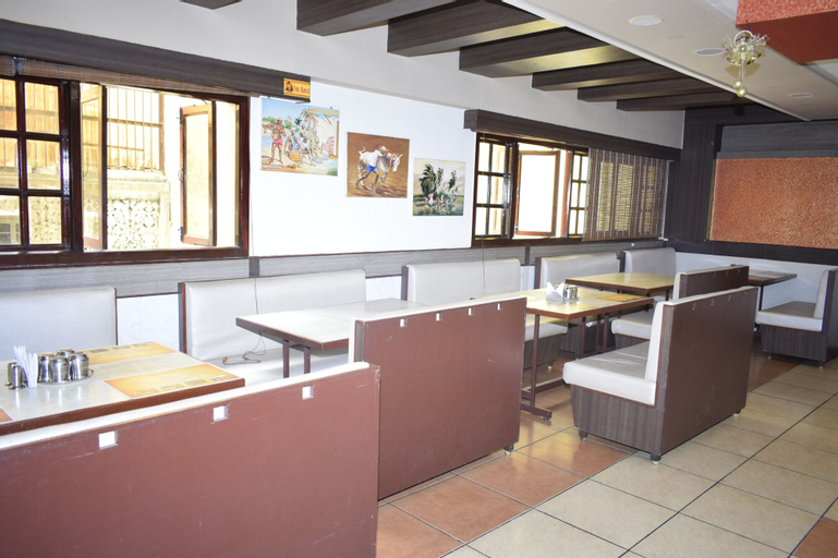 Others 5, Devis Grand, Puducherry