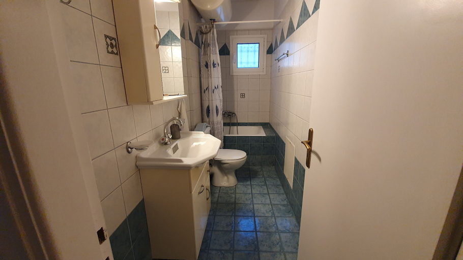 Bathroom 2, K1-George Apt. by the Sea and Airport, Attica