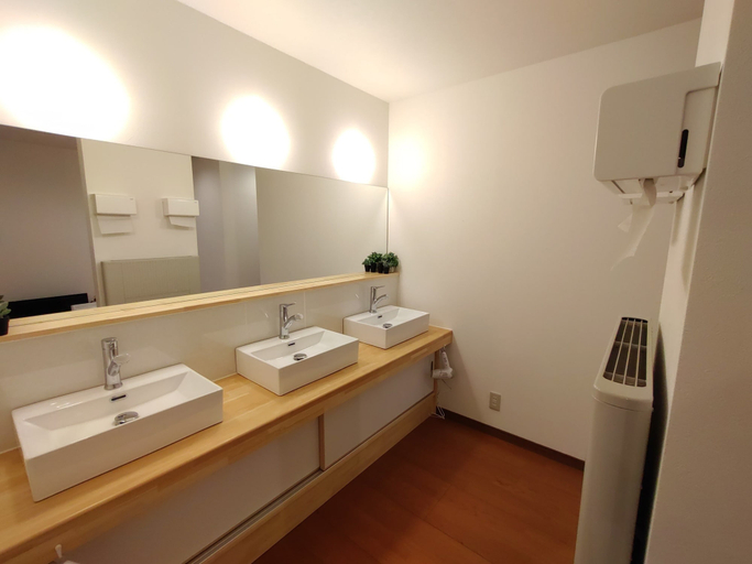Bathroom 3, Keimichi Guest House, Hakuba