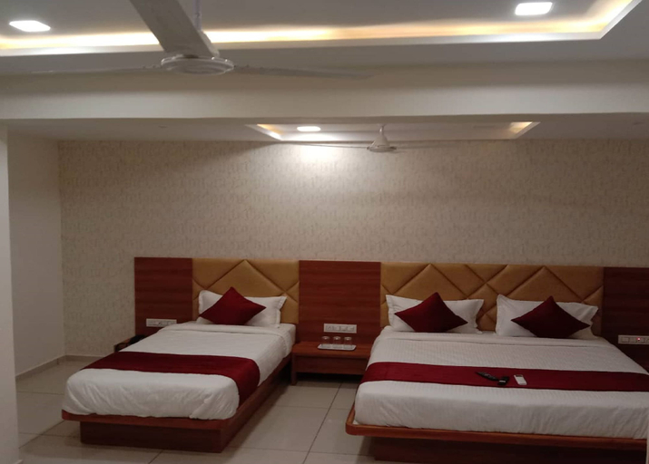 Bedroom 5, Hotel Lux Inn, Ahmadabad