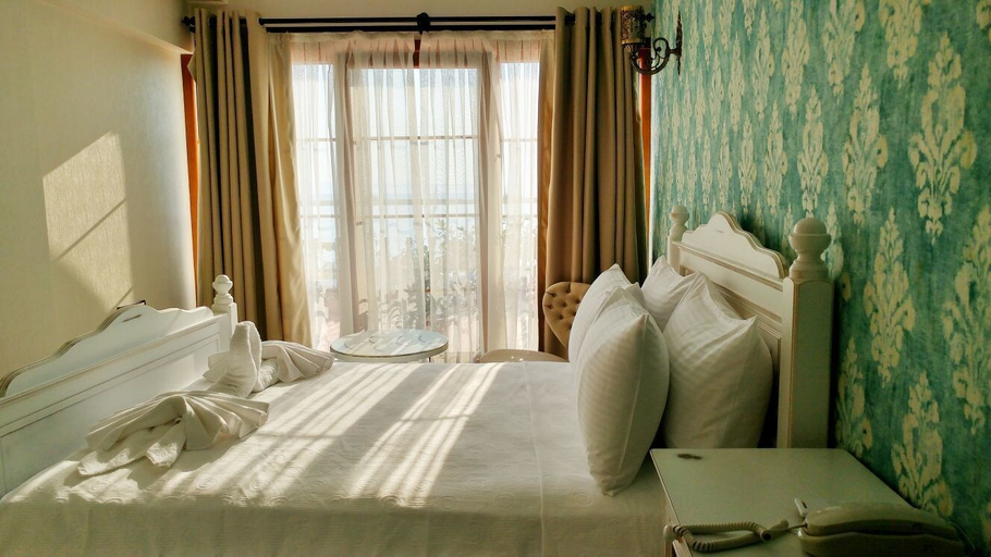 Bedroom 4, Ra Otel, Ayvalık