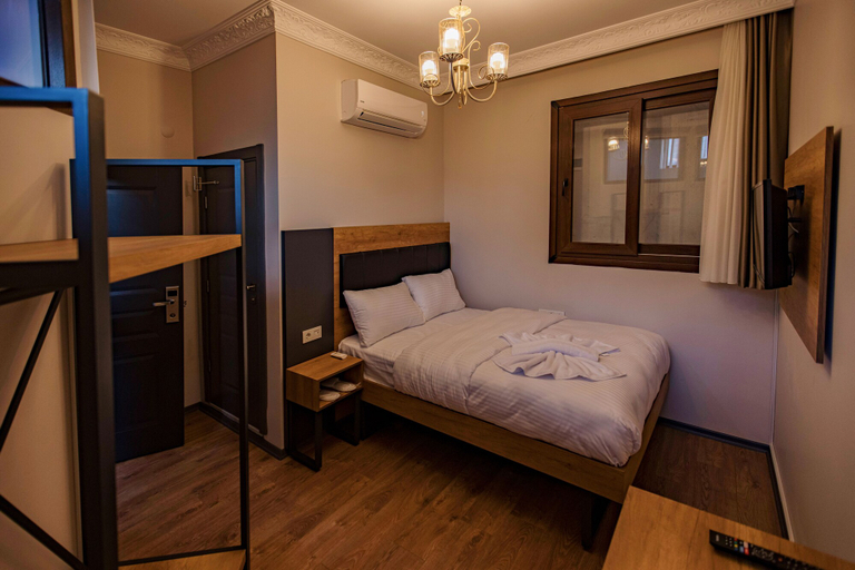 Bedroom 3, Grand Balyan Hotel & Restaurant, Fatih