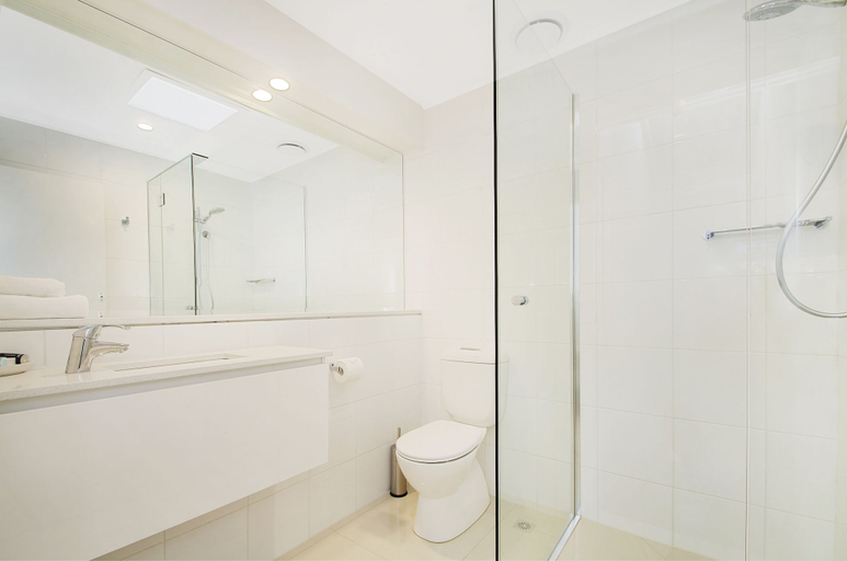 Bathroom, Kananda, Noosa - Noosa-Noosaville
