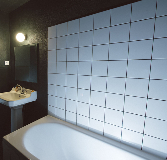Bathroom 4, Ho36 Les Menuires, Savoie