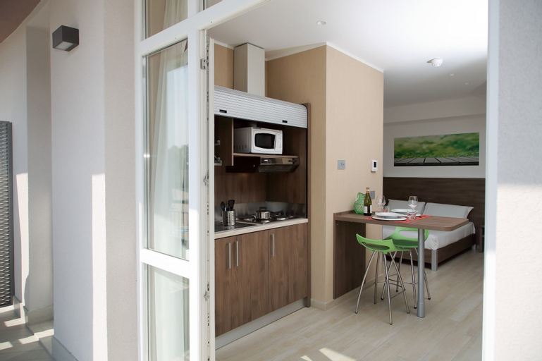 Dining Room 18
