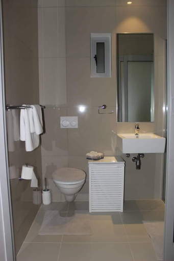 Bathroom, Freedom Plaza Apartments, Windhoek East