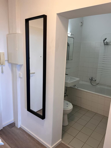 Bathroom 3, Alexanderplatz Fresh Adorable Studio, Berlin