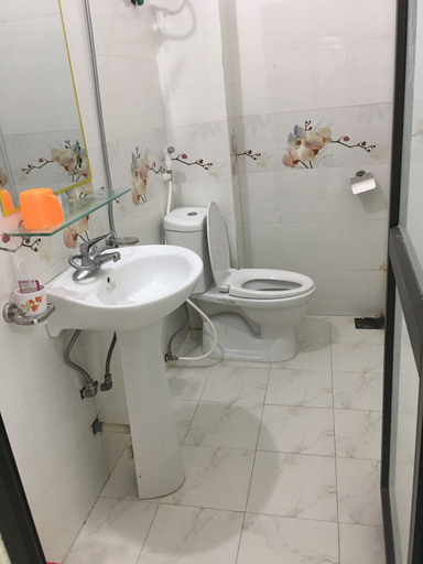 Bathroom 3, Duc Thang Guest House, Điên Biên Phủ