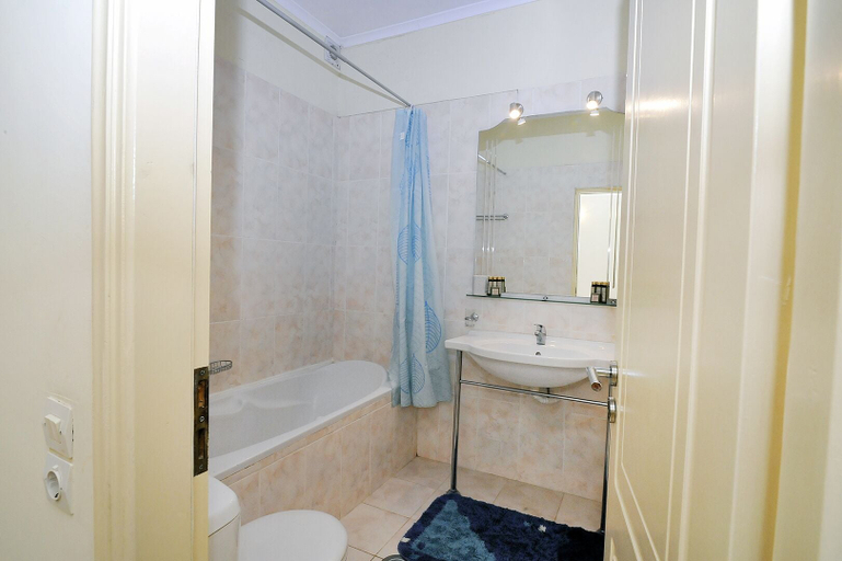 Bathroom 4, Pyramid City Apartments, Ionian Islands