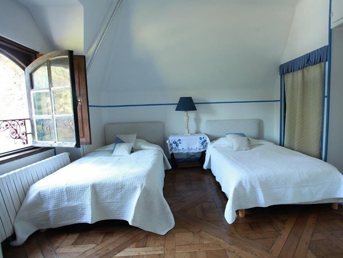 Bedroom 5, Le Logis D'arniere, Essonne