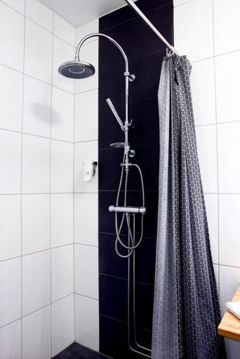 Bathroom 3, Adels Lågprishotell, Oskarshamn