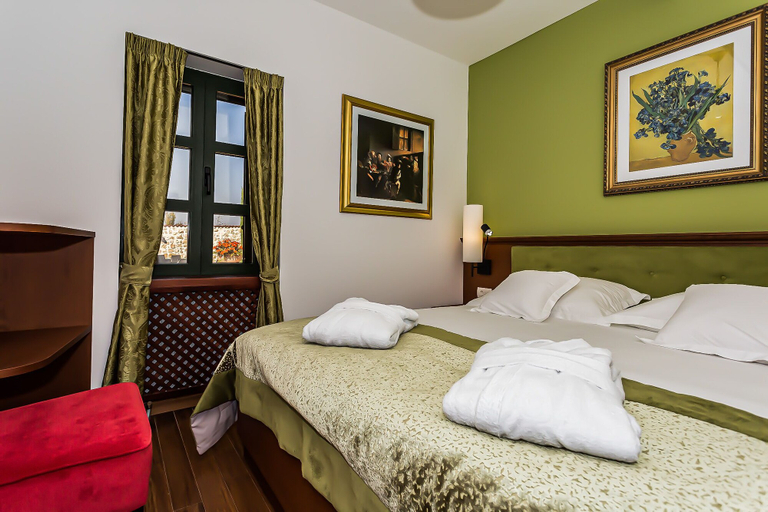 Bedroom 3, Heritage Hotel Raznjevica Dvori, Polača