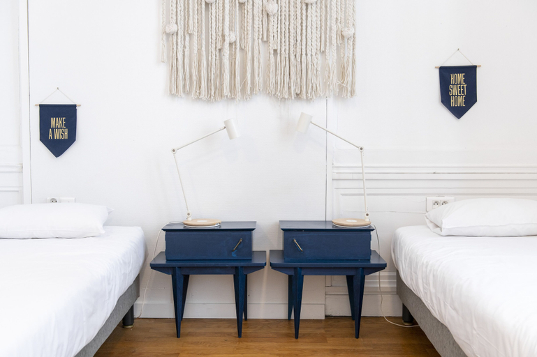 Bedroom 4, Slo Lyon les Pentes, Rhône
