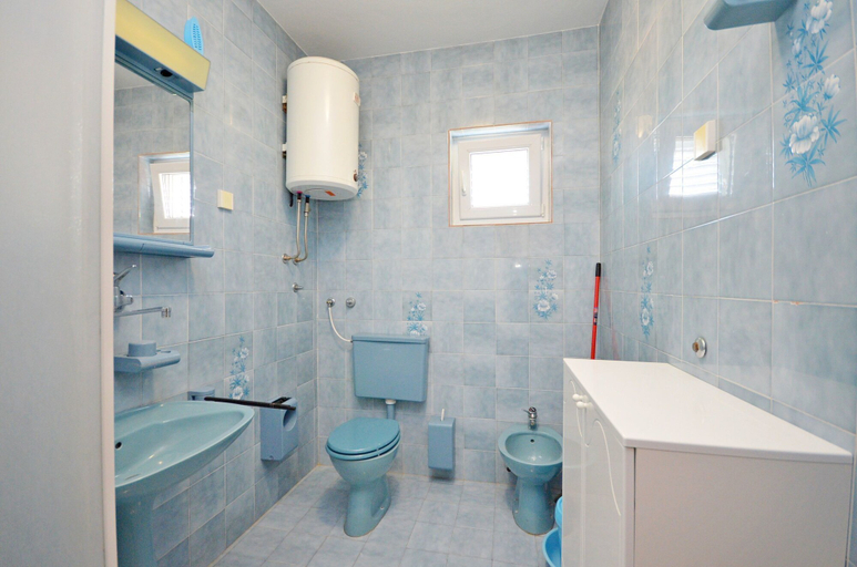 Bathroom 3, Apartments Vila Punta, Šibenik