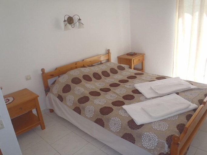 Bedroom 2, SeaShell Apartments, Crete