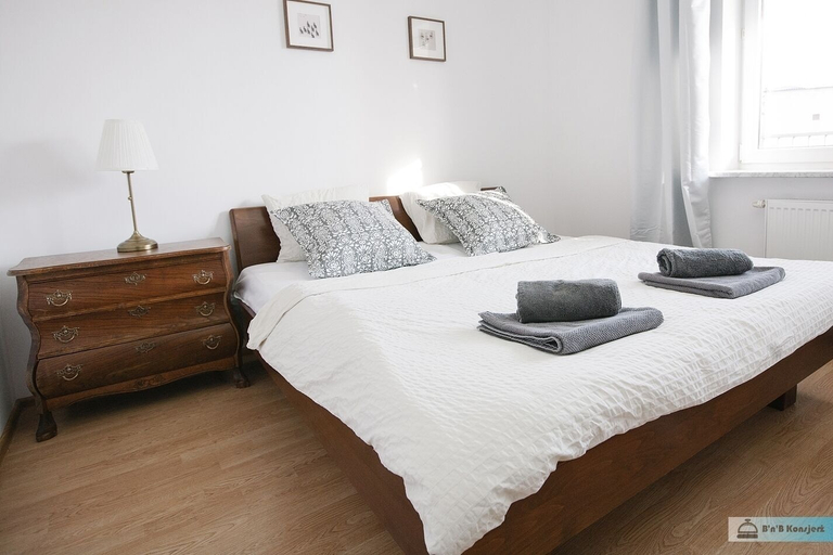 Bedroom 2, Warsaw Concierge Saxon Apartment, Warsaw