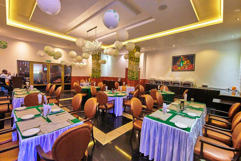 Food & Drinks 5, OAK HAVENS HOTEL, Obio/Akp