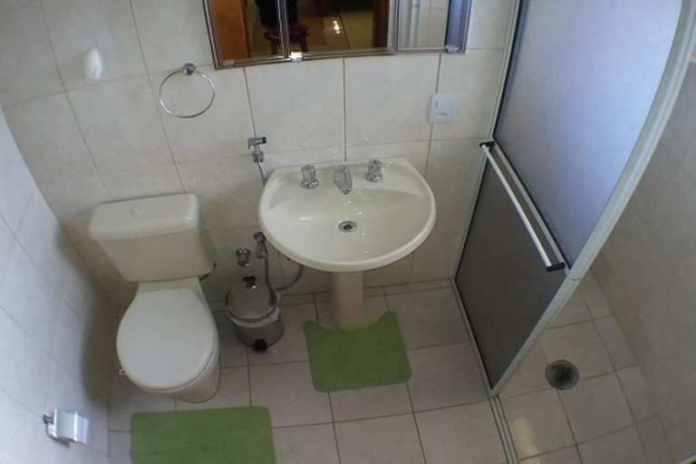 Bathroom 4, Sadrina Comfort Cottages, Kampala