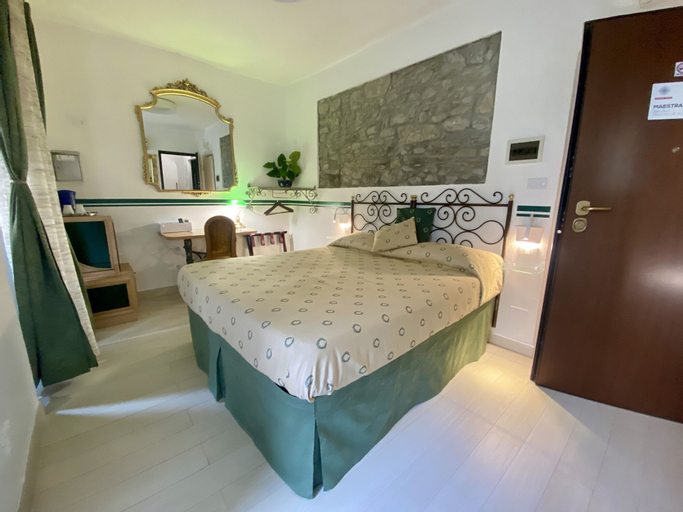 Bedroom 24