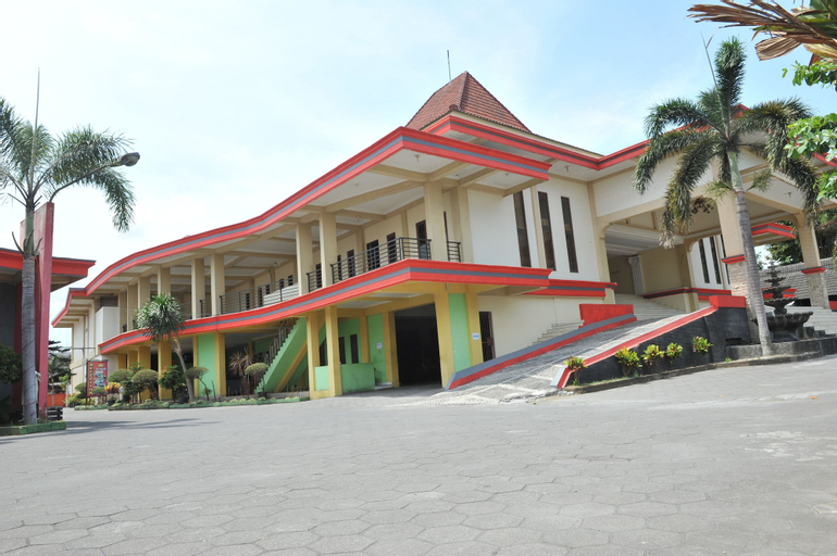 Exterior & Views 1, Hotel King's, Kulon Progo