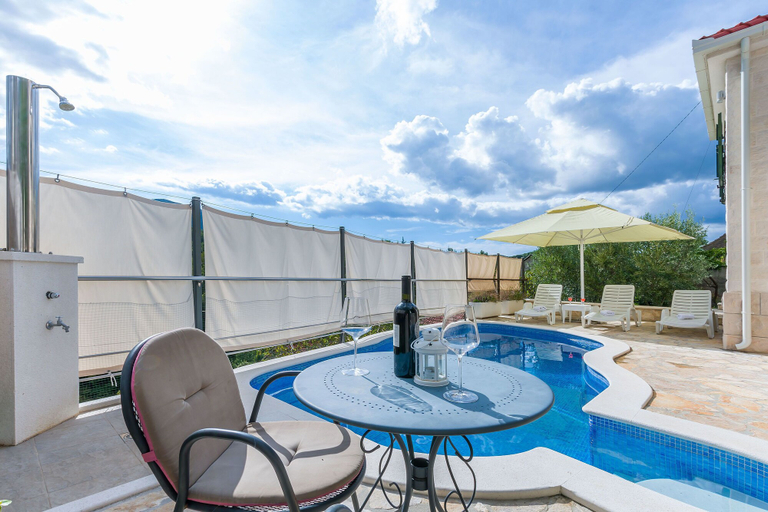 Sport & Beauty 4, Villa Holiday Home Zvečanje, Omiš
