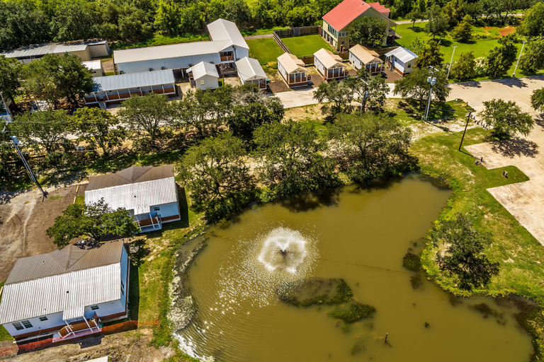 Exterior & Views 1, Southern Breeze Lodge, Lafourche