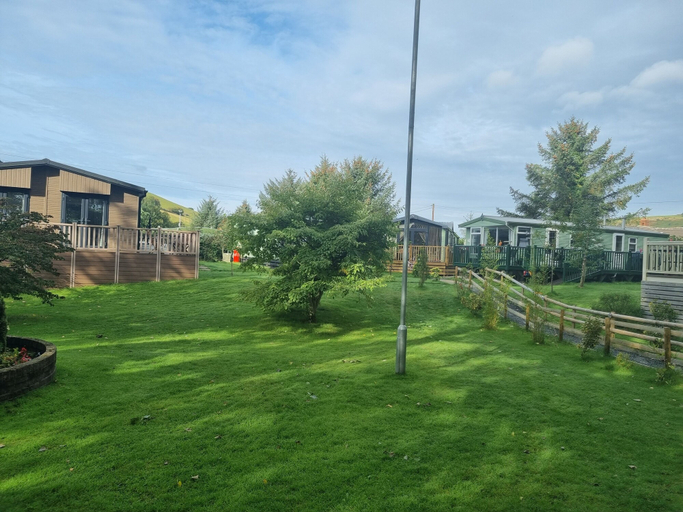 Others 5, Stunning 1 Bedroom Lodge, Powys