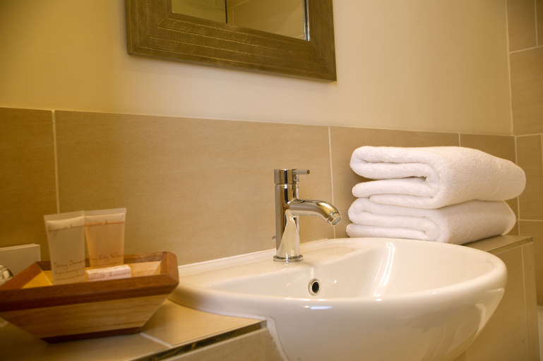 Bathroom 4, The Marquess Of Exeter, Rutland