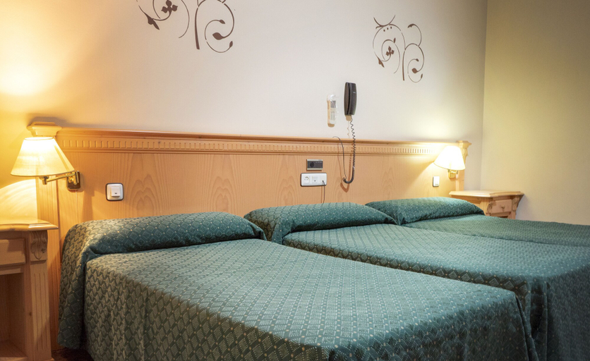 Bedroom 2, Hotel Cruce Chauchina, Granada