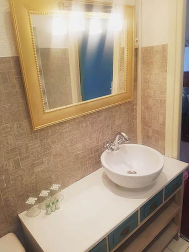 Bathroom 4, Azurene Royal Hotel, Alpes-Maritimes