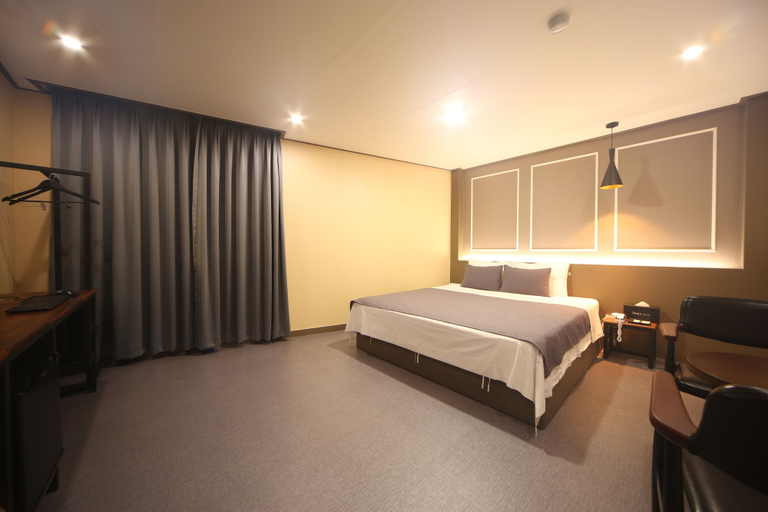 Bedroom 2, Dinos Hotel, Masan