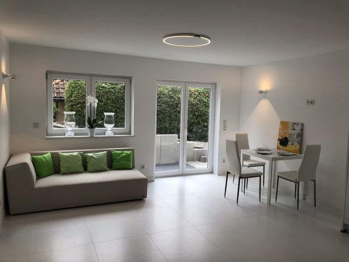 Living area 2, the white design apartment, Marburg-Biedenkopf