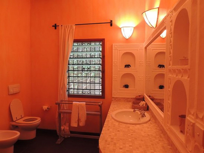 Bathroom 3, Lighthomez Villa Resort, Mvita