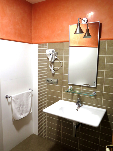 Bathroom 4, Hotel Don Miguel Plaza, Almería