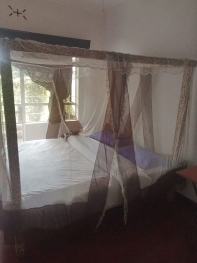 Bedroom 2, AIRMAN'S Pavillon, North Imenti