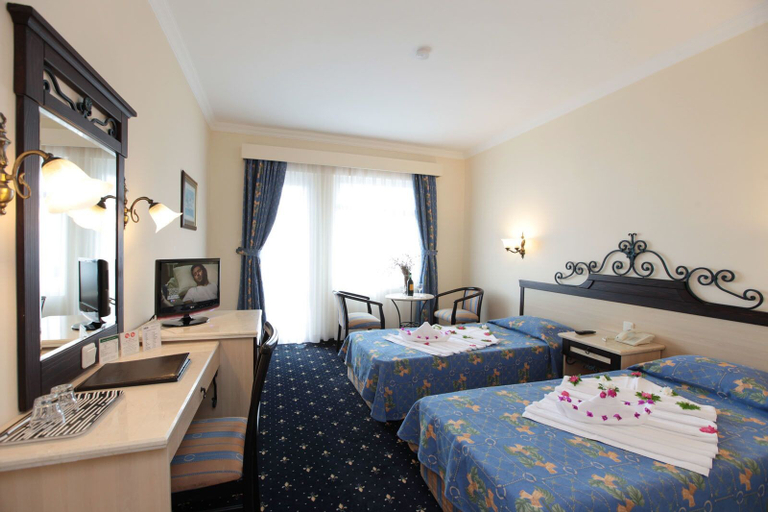 Bedroom 4, Club Yali Hotels & Resort - All Inclusive, Menderes