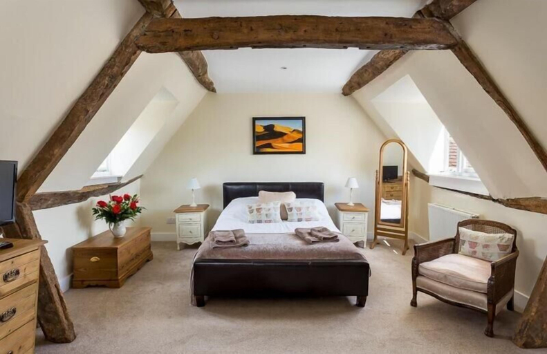 Bedroom 3, The Bantam Tea Rooms & Guest House, Gloucestershire