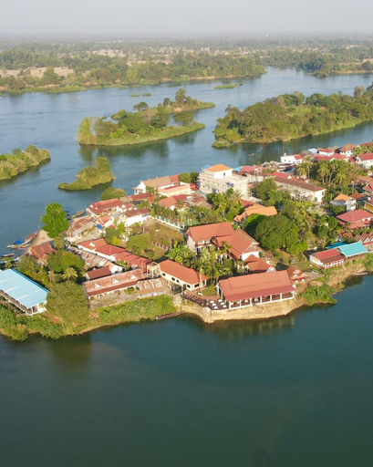 Others 4, Dondet Hotel, Khong