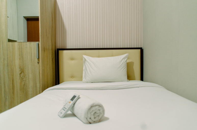 Cozy and Warm Studio Apartment at Eco Home Residence By Travelio, Tangerang