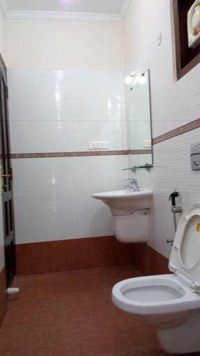 Bathroom 3, Elim Homestay, Ernakulam
