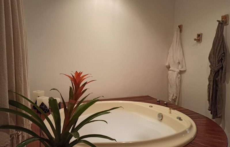 Bathroom 4, Pousada Vale das Hortensias, Bocaina de Minas